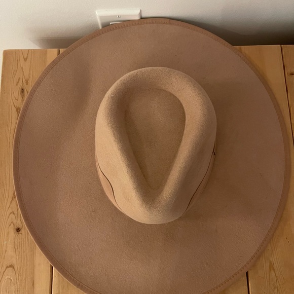 Free People 100% wool hat - Picture 3 of 4